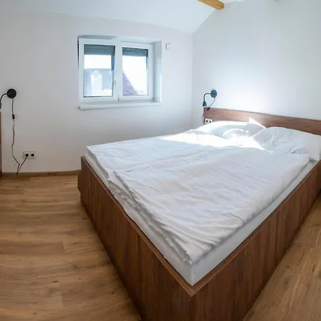 Hempl Apartmán *